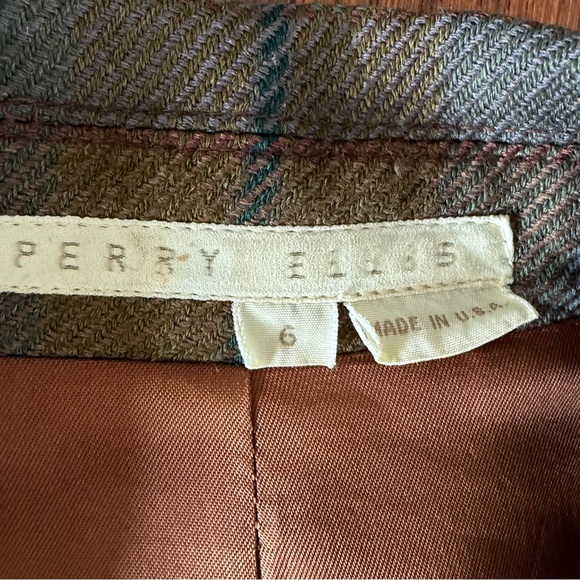Vintage Perry Ellis Wool Plaid Blazer with Belt size 6 - Picture 5 of 9